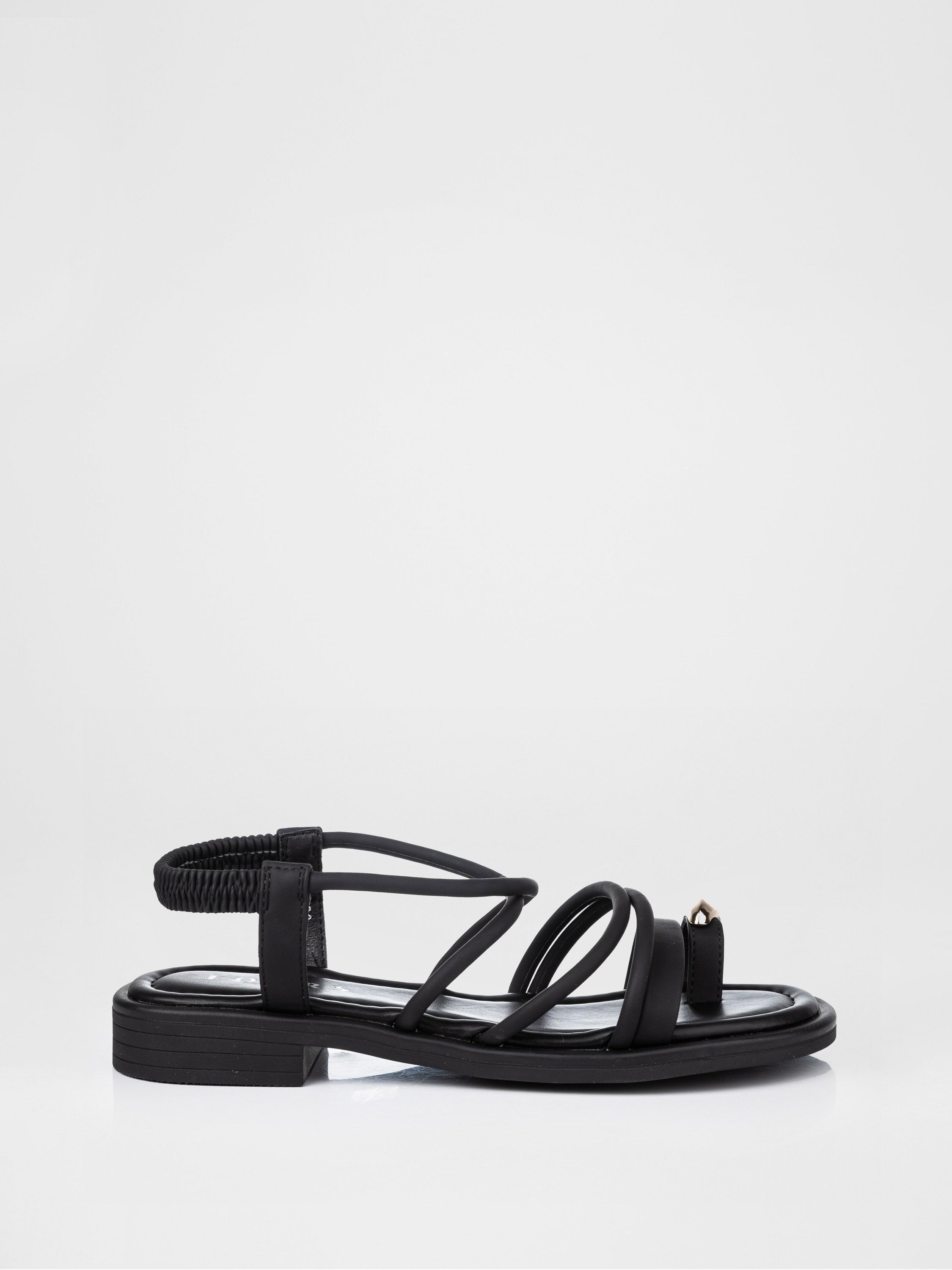 Sandalias en color negro