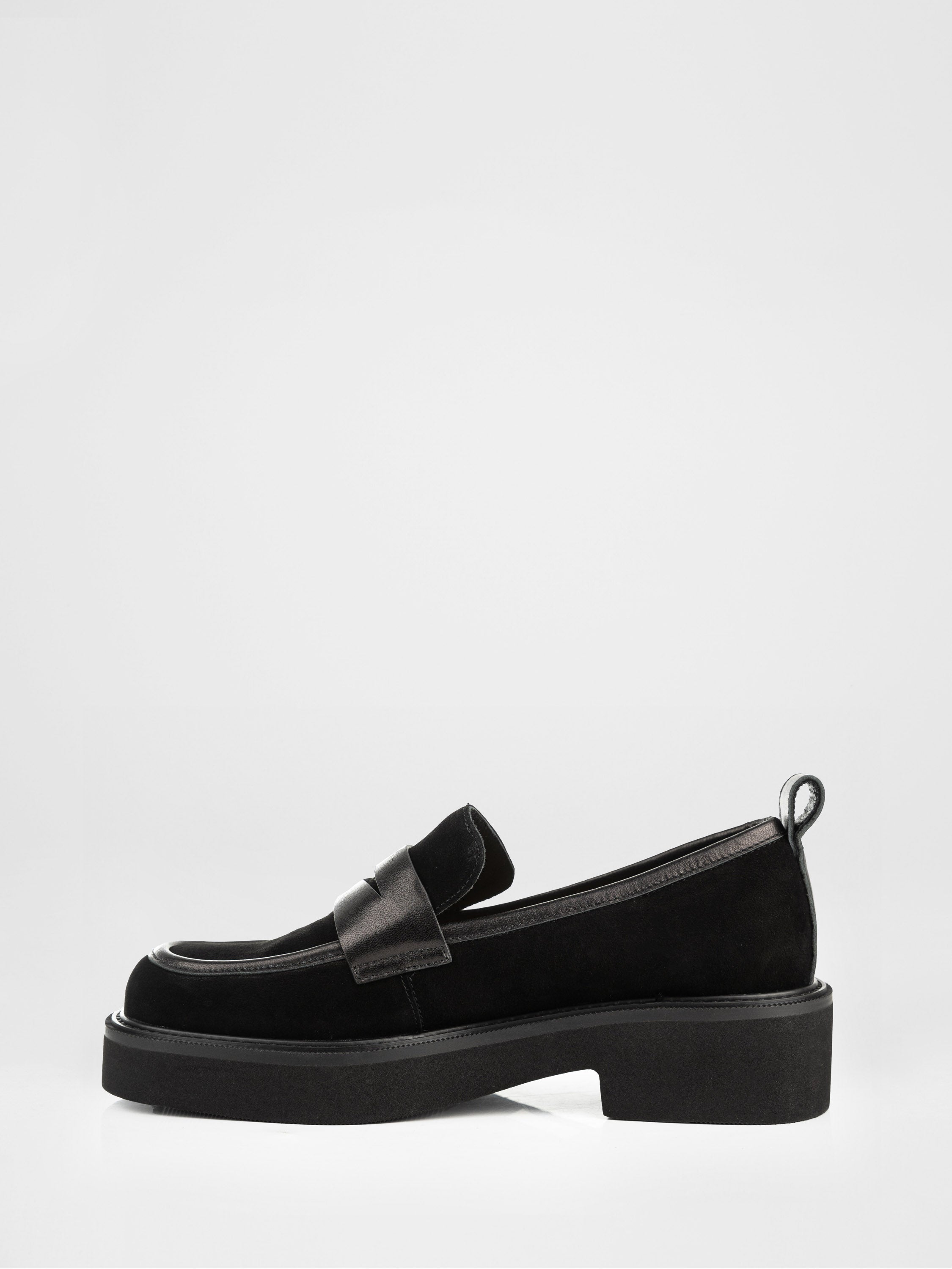 Suede loafers in black