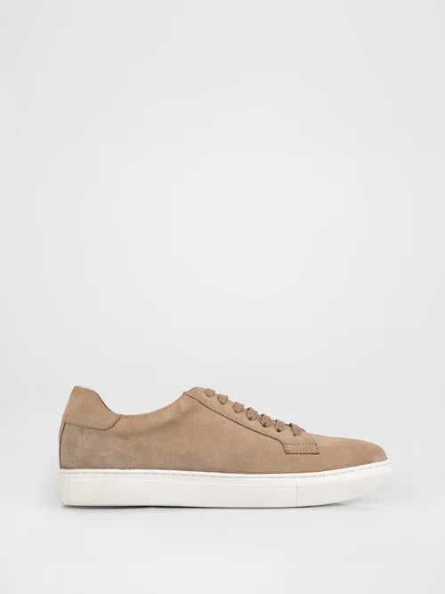 Zapatillas de ante beige con suela blanca