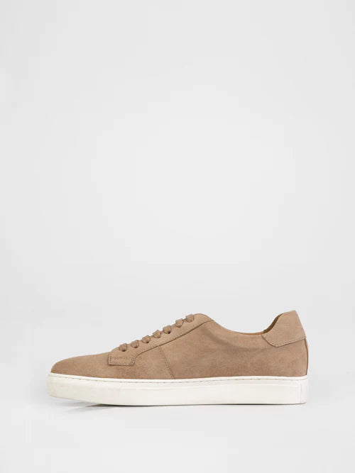 Zapatillas de ante beige con suela blanca