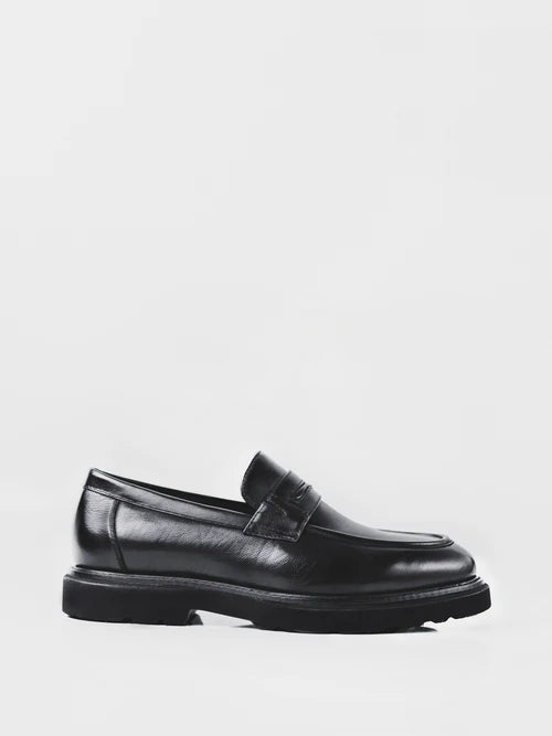 Mocasines de hombre en color negro